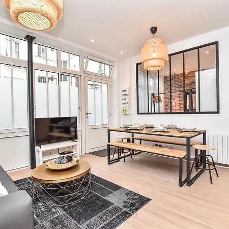 Cmg - Rochechouart Barbes * Parijs