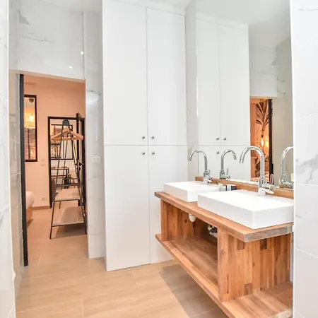 Appartement Cmg - Rochechouart Barbès