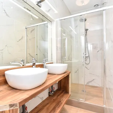 Appartement Cmg - Rochechouart Barbès *