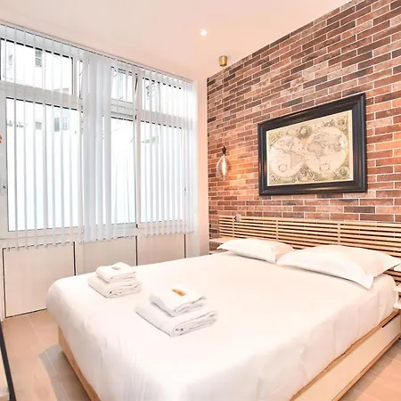 Appartement Cmg - Rochechouart Barbès Paris