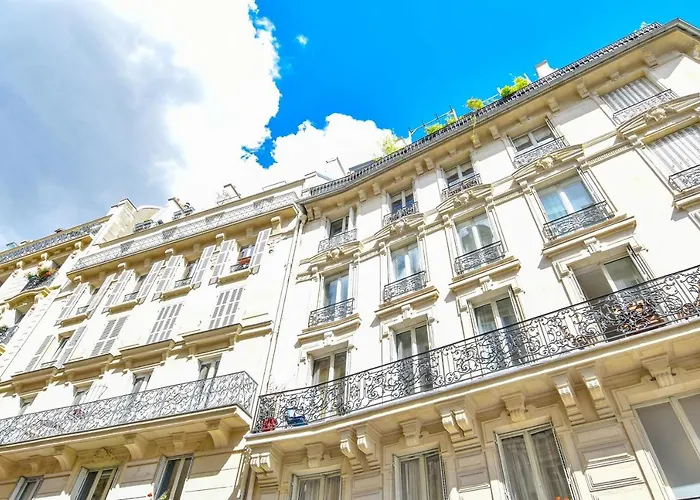 Cmg - Rochechouart Barbes Apartament *